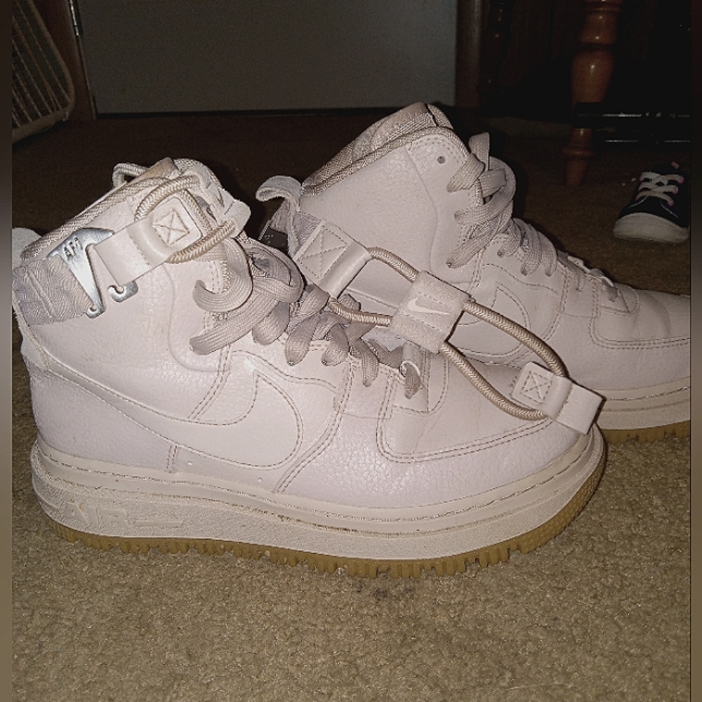 Air Force One: Utility